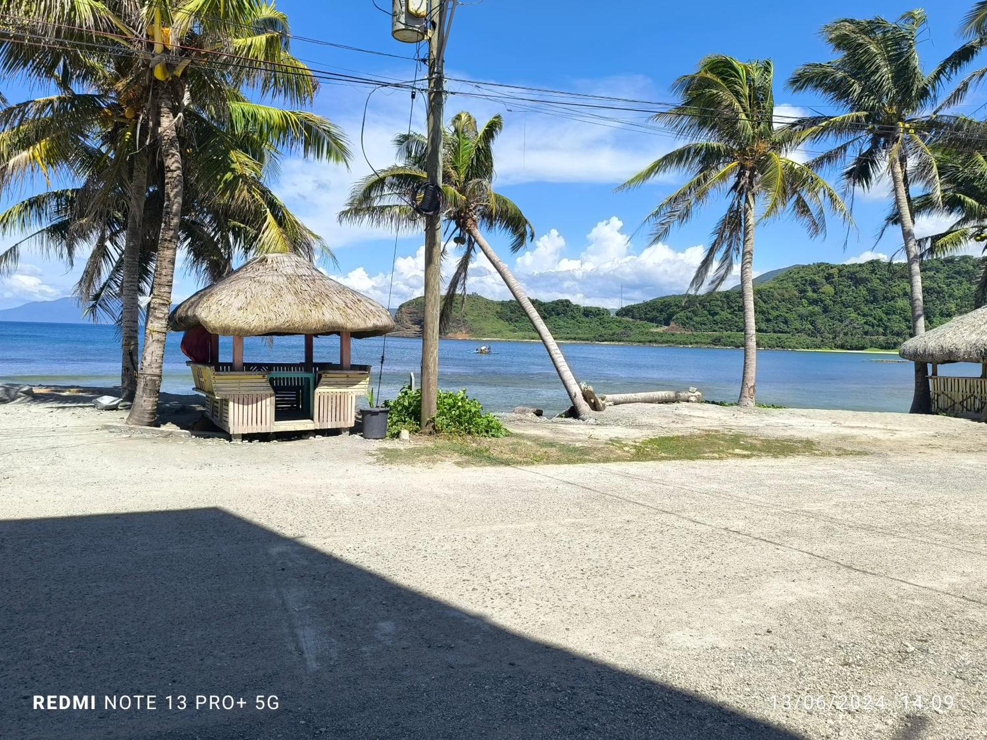 Jay Henry Transient Beach House, B Pagudpud, Blue Lagoon Beach Экстерьер фото